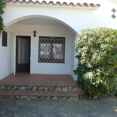 Sylvie- Cerca Playa Riells- 4 * L'Escala